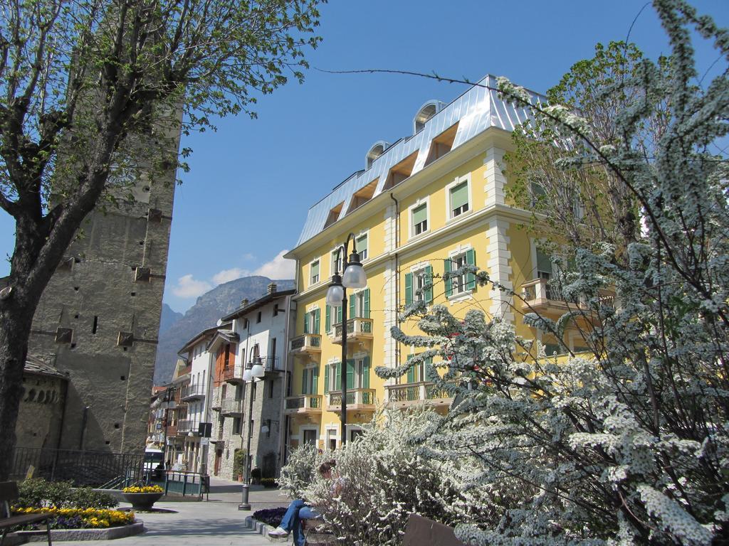 Hotel Alla Posta Saint-Vincent Exteriör bild